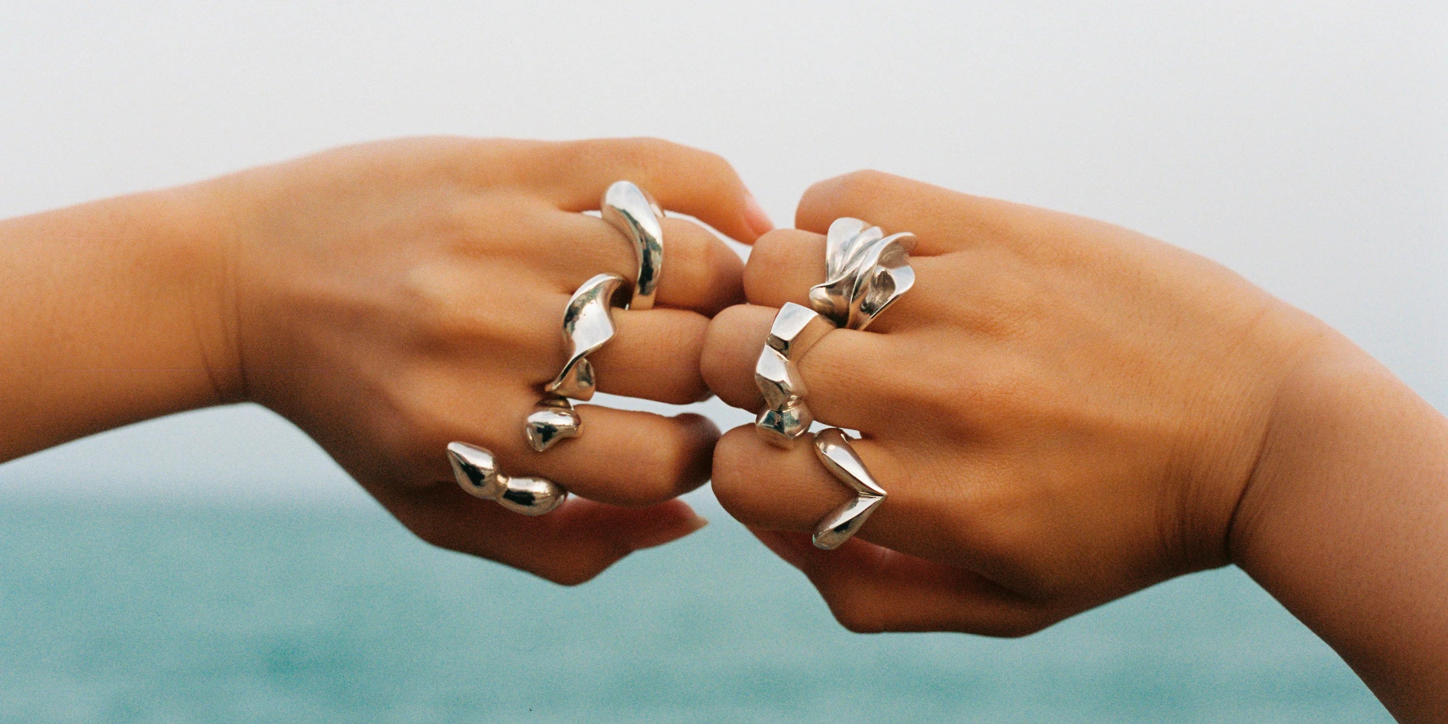 Anillos escultóricos orgánicos Daria Pacelli Jewelry