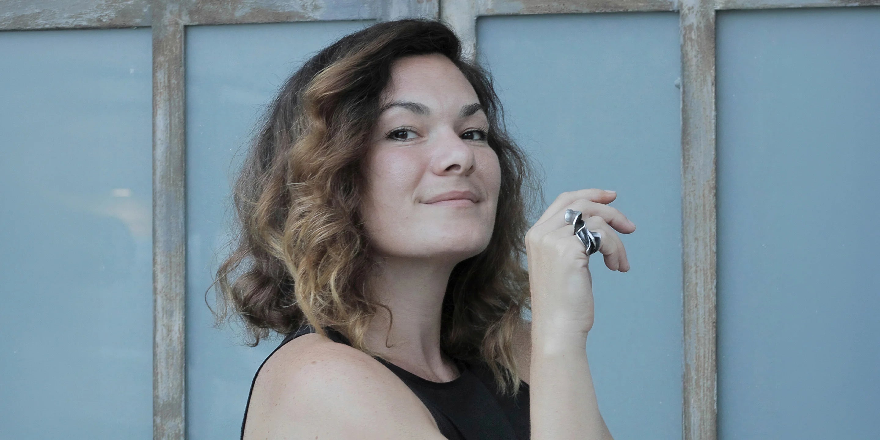 Daria Paceldiseñadora de joyas escultóricas